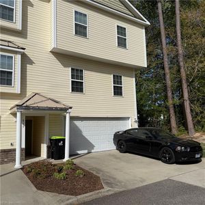 828 Skelton Way