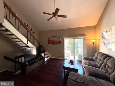 1008B Ralston Dr