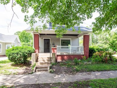 2800 Pine Ave