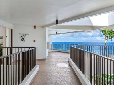 75-6046 Alii Dr #207