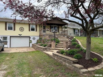 Property at 13829 1st St, Pekin, IL