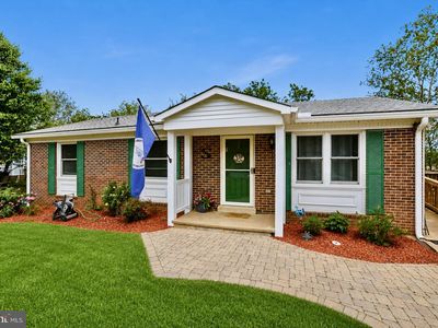 114 Governors Dr SW