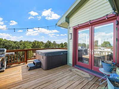 330 Canyon Ridge Dr