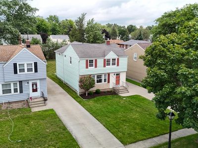 384 Athens Blvd