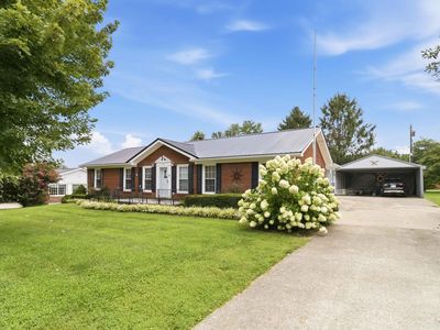 307 Dogwood Dr