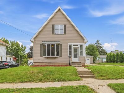 218 N Henninger St