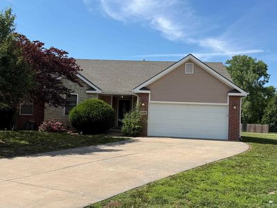3893 Golden Eagle Dr