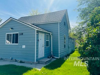 128 9th Ave N
