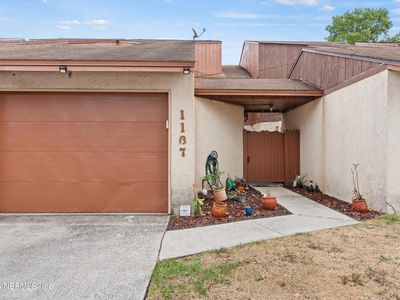 1167 ROMAINE Circle E