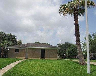 4802 Redfish Reef Dr