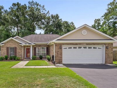 2205 Spring Grv E