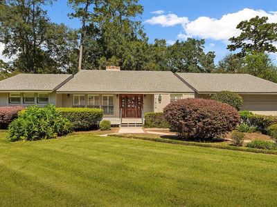 751 Bocage Ln