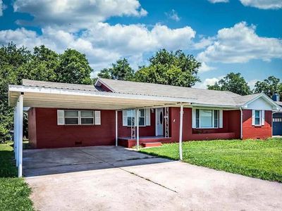 727 NW 36th St