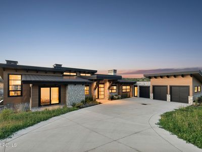 2105 E Paddleboard Way