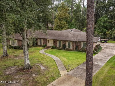 1606 Ellen Dr
