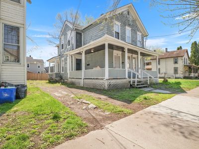 42 Doubleday St