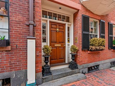 52 Pinckney St
