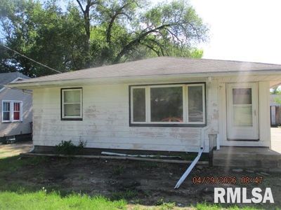 Property at 1016 Augusta St, Pekin, IL