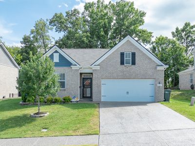 8063 Forest Hills Dr