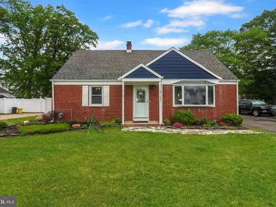 240 Youngs Rd