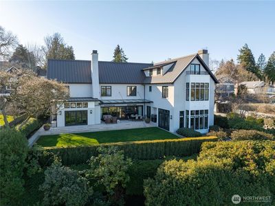 3825 E Highland Drive