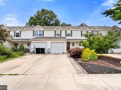 2225 Laurie Ct