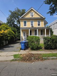62 Elmore Ave