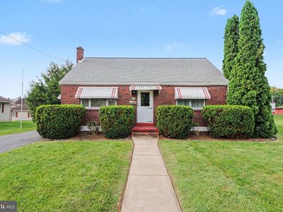 Property at 512 E Maple St, Cleona, PA