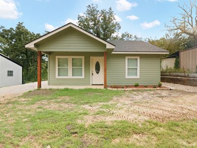 Property at 62 Live Oak St, Alvarado, TX