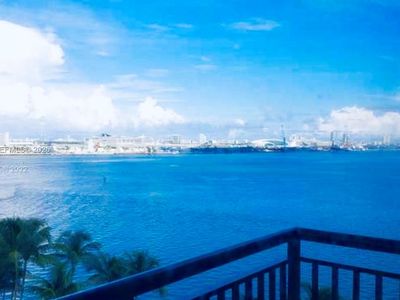 540 Brickell Key Dr APT 928