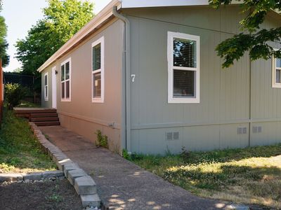 23077 SW Main St Space 7