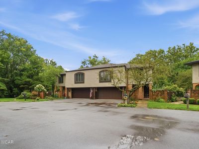 6 Mews Dr