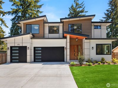 910 167th Avenue NE
