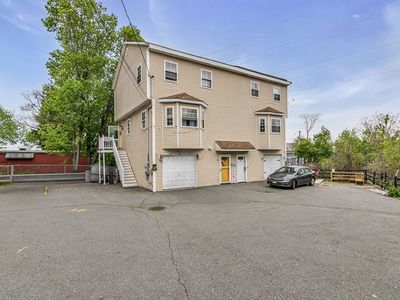 14 Tyler St #1