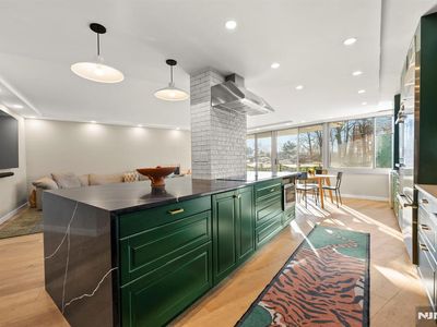 1 Claridge Dr APT 111