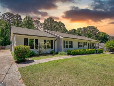 1568 Ridgewood Dr