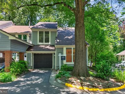 1605 Apricot Ct