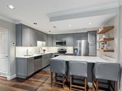 217 E Grn