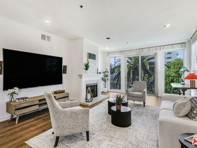 211 California Ave Unit 501