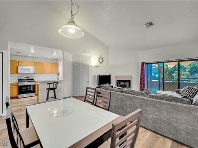 5022 S Rainbow Blvd UNIT 203