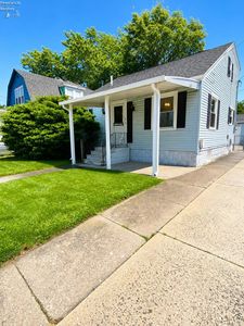 151 S 5th St