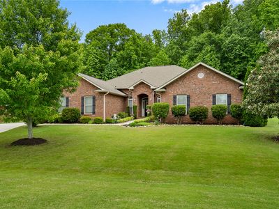 128 Baybrooke Ln
