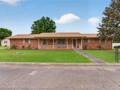 104 Wedgewood Dr