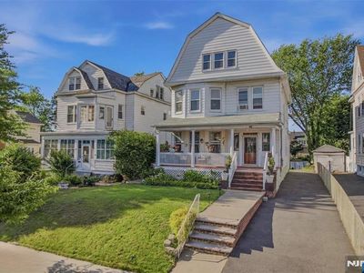42 Rossmore Pl