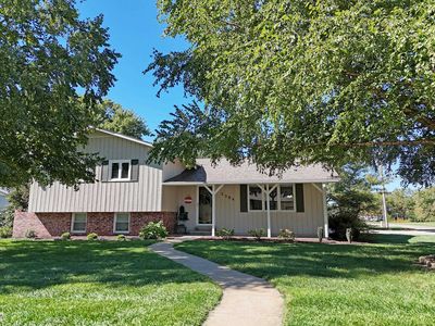 2304 Fairway Dr