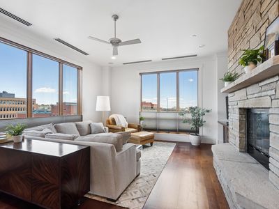 1301 Canyon Blvd #409