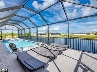 1042 NW 32nd Pl
