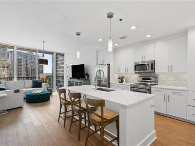 1080 Peachtree St NE Unit 1504