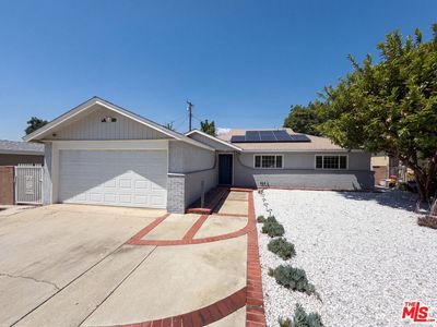 1007 E Citrus Edge St