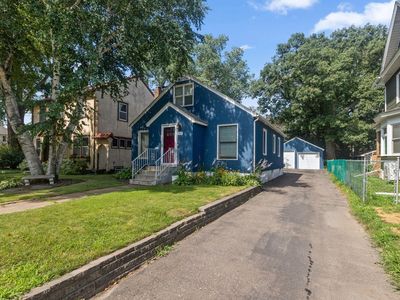 867 Delaware Ave